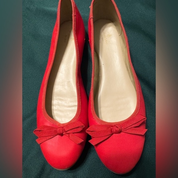 St. John's Bay Shoes - Spring Time Beautiful Pink Ballerina Flats by St John’s Bay Women’s Size 10